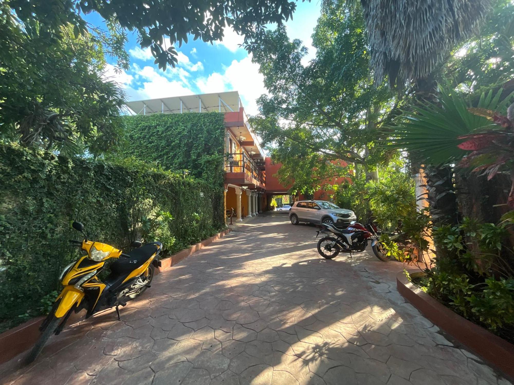 El Zaguan Colonial By Guruhotel Valladolid  Eksteriør billede